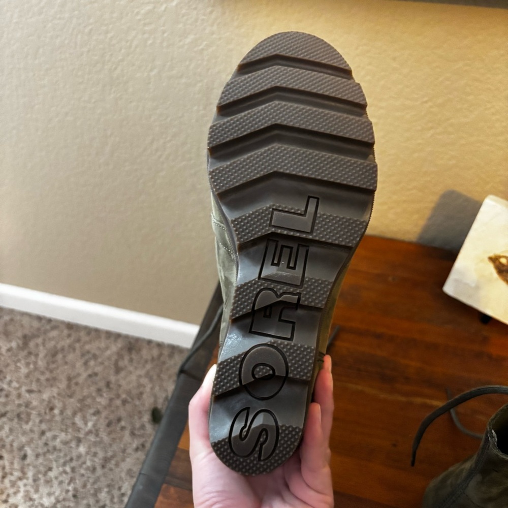Sorel Women's Khaki Lace-Up Boots - Picture 6 of 6